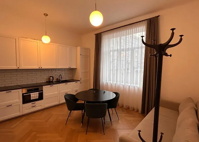 Italian Embassy 3 דירה קובנה